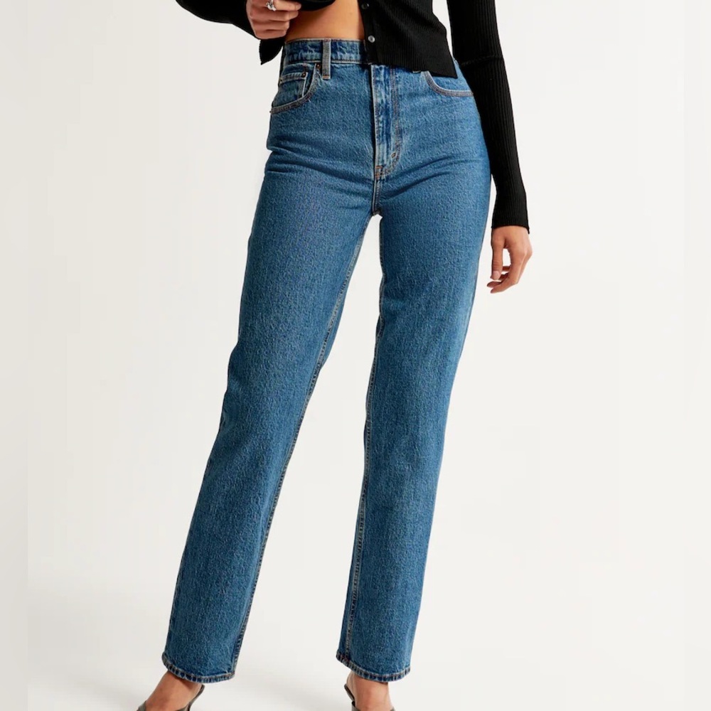 Abercrombie & Fitch The 90s Straight Ultra High Rise Jeans